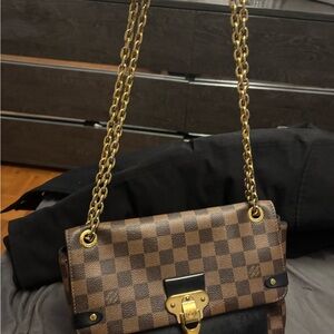 LV  Brown Shoulder Bag with Gold Chain100% authentic